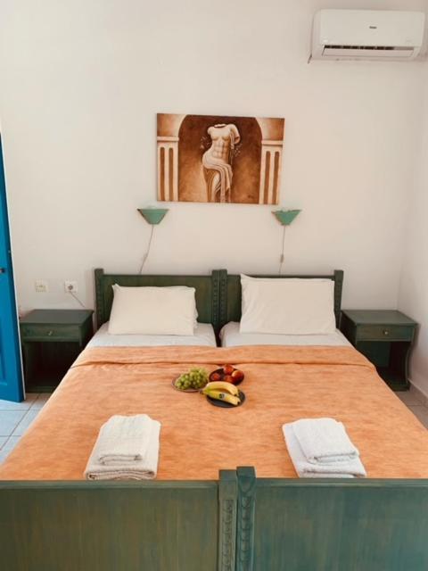 Manousos Rooms Adamantas  Zewnętrze zdjęcie