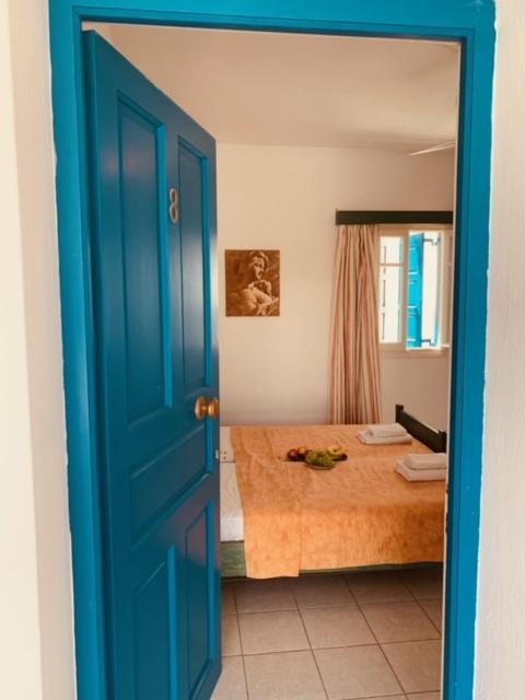 Manousos Rooms Adamantas  Zewnętrze zdjęcie