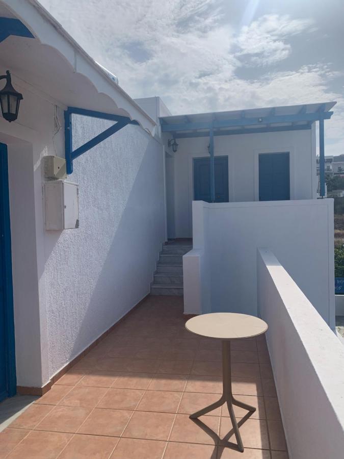 Manousos Rooms Adamantas  Zewnętrze zdjęcie