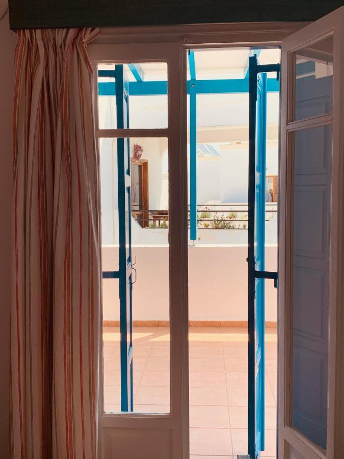 Manousos Rooms Adamantas  Zewnętrze zdjęcie